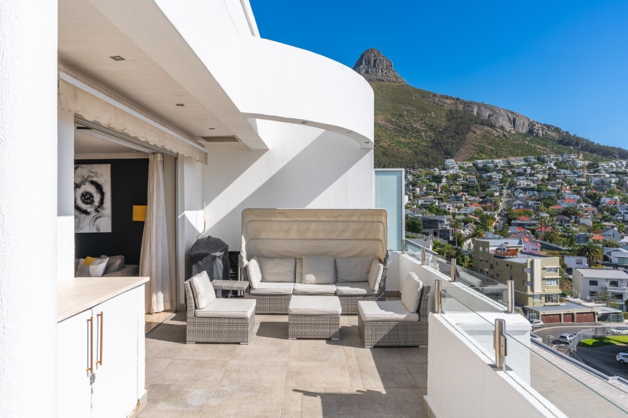 3 Bedroom Property for Sale in Fresnaye Western Cape
